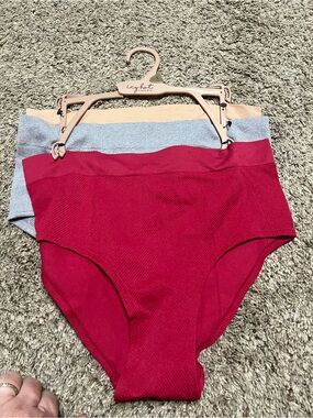 Icyhot Seamless High-Waist Briefs — Red, Gray, Cream (3-Pack)
